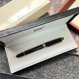Montblanc Meisterstück Black with Gold Trim Pen